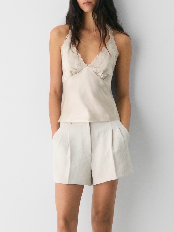 Aritzia Effortless Short- Mini- Crepette